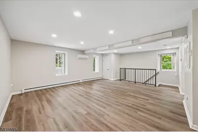 1 Ranch Ct, Saddle Brook Township, NJ 07663 - Photo 13