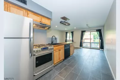 7 Sugar Loaf Ct #2, Vernon, NJ 07462 - Photo 3
