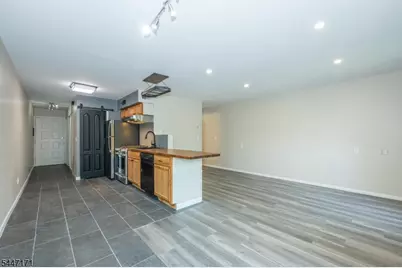 7 Sugar Loaf Ct #2, Vernon, NJ 07462 - Photo 9