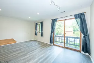 7 Sugar Loaf Ct, Vernon, NJ 07462 - Photo 11