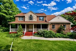 4 White Tail Ct, Hardyston Township, NJ 07460 - Photo 1