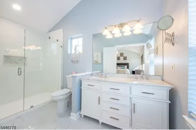 20 Bobolink Ct, Wayne, NJ 07470 - Photo 29