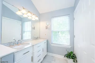 20 Bobolink Ct, Wayne, NJ 07470 - Photo 31
