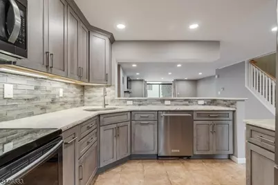 8G Dorado Dr #G, Morristown, NJ 07960 - Photo 3