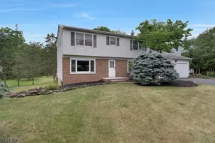 19 Renfro Rd, Franklin Township, NJ 08873 - Photo 3