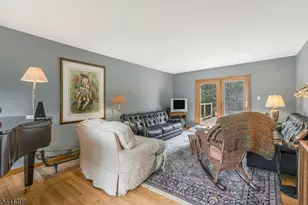 19 Renfro Rd, Franklin Township, NJ 08873 - Photo 5