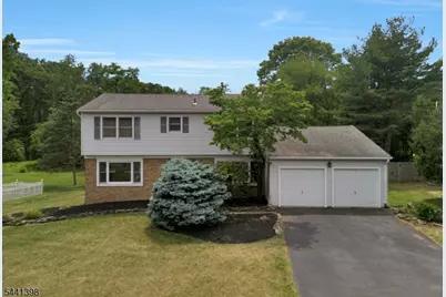 19 Renfro Rd, Franklin Township, NJ 08873 - Photo 1