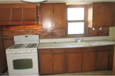 160 Tappan Ave, Belleville, NJ 07109 - Photo 11