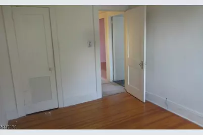 160 Tappan Ave, Belleville, NJ 07109 - Photo 17