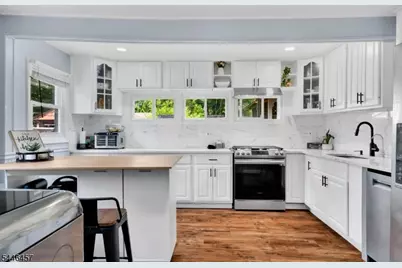 107 Minnehaha Blvd, Parsippany, NJ 07034 - Photo 9