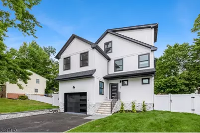 191 Washington Pl, Teaneck Township, NJ 07666 - Photo 1