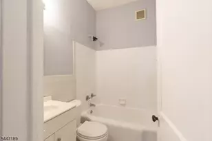 2011 Stecher Ave, Union Township, NJ 07083 - Photo 5