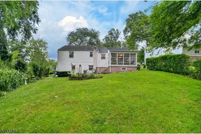 72 Lyons Pl, Springfield, NJ 07081 - Photo 15