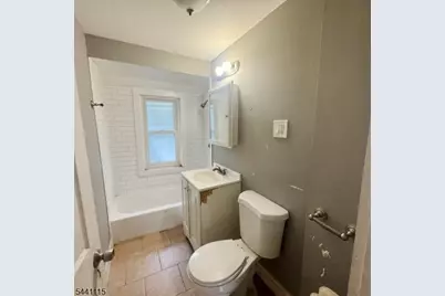 129 Smith St, Newark, NJ 07106 - Photo 7