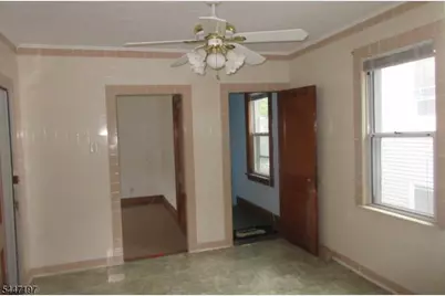 740 2nd Ave, Lyndhurst Township, NJ 07071 - Photo 7