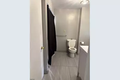 194 Krone Pl, Hackensack, NJ 07601 - Photo 3
