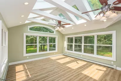 9 Flintlock Dr, Washington Township, NJ 07853 - Photo 11