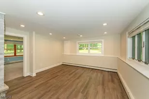 9 Flintlock Dr, Washington Township, NJ 07853 - Photo 27