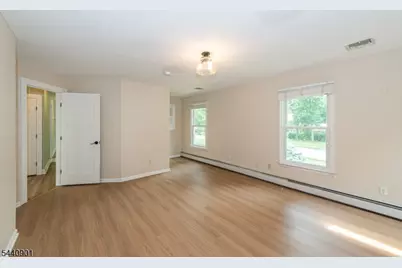 9 Flintlock Dr, Washington Township, NJ 07853 - Photo 15