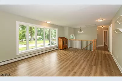 9 Flintlock Dr, Washington Township, NJ 07853 - Photo 5