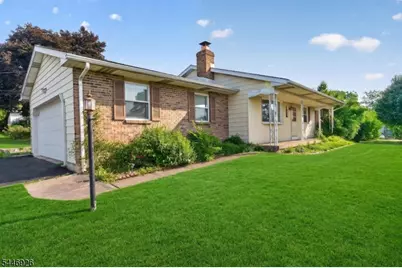 800 Baltimore St, Lopatcong Township, NJ 08865 - Photo 1