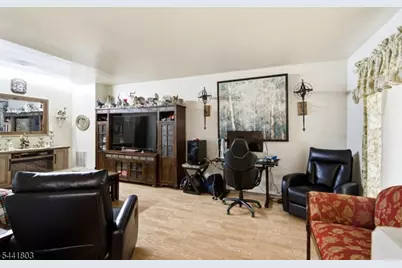 795-3 Eves Drive, Hillsborough Township, NJ 08844 - Photo 5