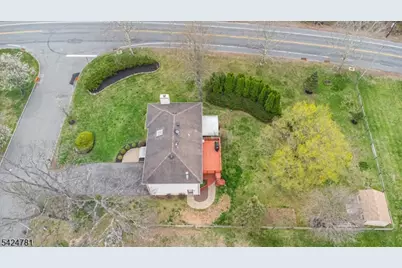 1 Old Timbers Ct, Roxbury Township, NJ 07847 - Photo 31
