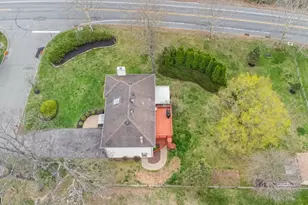 1 Old Timbers Ct, Roxbury Township, NJ 07847 - Photo 31