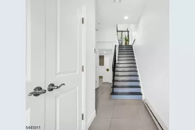 20 Veterans Way, Edgewater, NJ 07020 - Photo 11