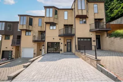 20 Veterans Way, Edgewater, NJ 07020 - Photo 27