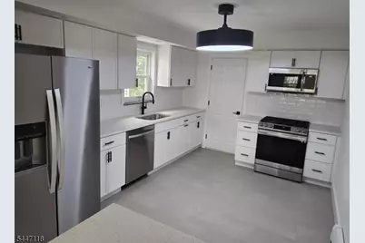832 Dewey St, Union Township, NJ 07083 - Photo 7