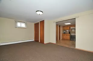 300 Kennedy Dr, Linden, NJ 07036 - Photo 21