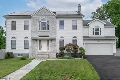4 Elm Ct, Little Falls Township, NJ 07424 - Photo 1