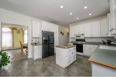 4 Elm Ct, Little Falls Township, NJ 07424 - Photo 11
