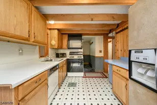 1097 State Route 173, Bethlehem Township, NJ 08802 - Photo 5
