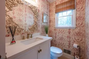 4 Burma Rd, Wyckoff Township, NJ 07481 - Photo 9