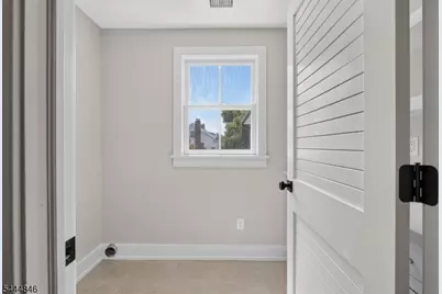 2240 Evergreen Ave, Scotch Plains Township, NJ 07076 - Photo 33