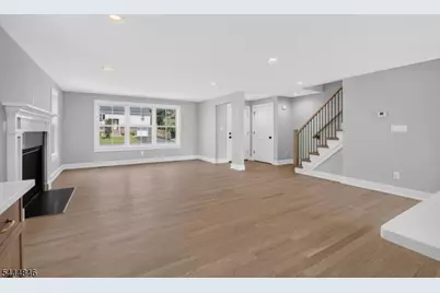 2240 Evergreen Ave, Scotch Plains Township, NJ 07076 - Photo 9