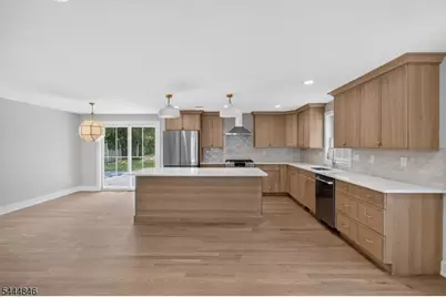 2240 Evergreen Ave, Scotch Plains Township, NJ 07076 - Photo 5