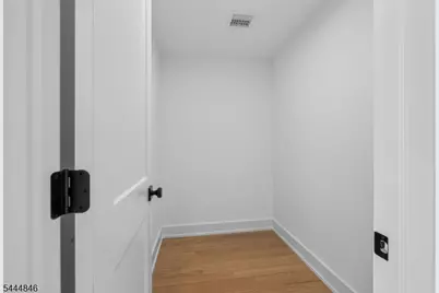 2240 Evergreen Ave, Scotch Plains Township, NJ 07076 - Photo 29