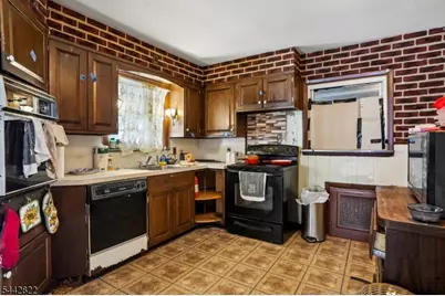 24 Springer St, Belleville, NJ 07109 - Photo 9