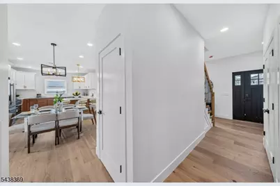 125 Cedarhurst Ave, Woodland Park, NJ 07424 - Photo 35