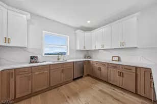 125 Cedarhurst Ave, Woodland Park, NJ 07424 - Photo 13