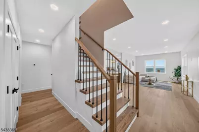 125 Cedarhurst Ave, Woodland Park, NJ 07424 - Photo 17