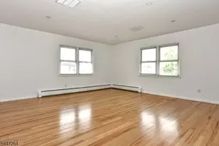 398 Mayer Ct, Ridgefield, NJ 07657 - Photo 5