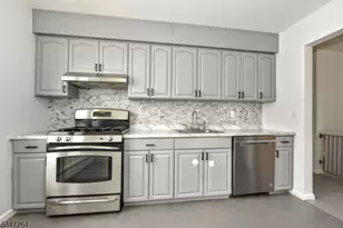 398 Mayer Ct, Ridgefield, NJ 07657 - Photo 11