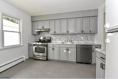 398 Mayer Ct #2, Ridgefield, NJ 07657 - Photo 9
