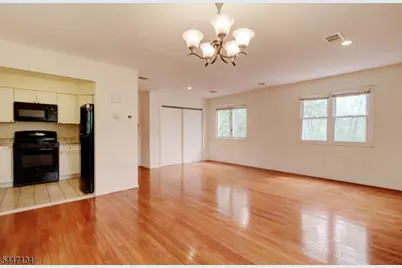 14-18 Lawrence St #3A, Bloomfield Twp., NJ 07003 - Photo 3