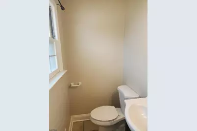 112 Brentwood Rd, Raritan, NJ 08869 - Photo 11