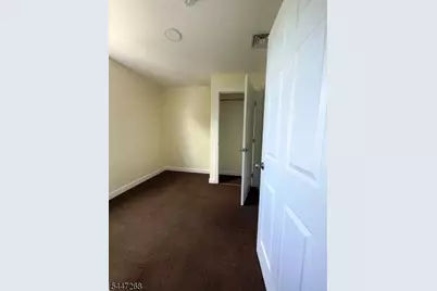 562 Summer St, Paterson, NJ 07501 - Photo 17